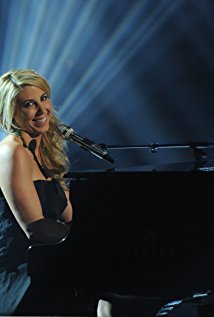 Elise Testone