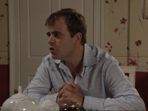 Simon Gregson