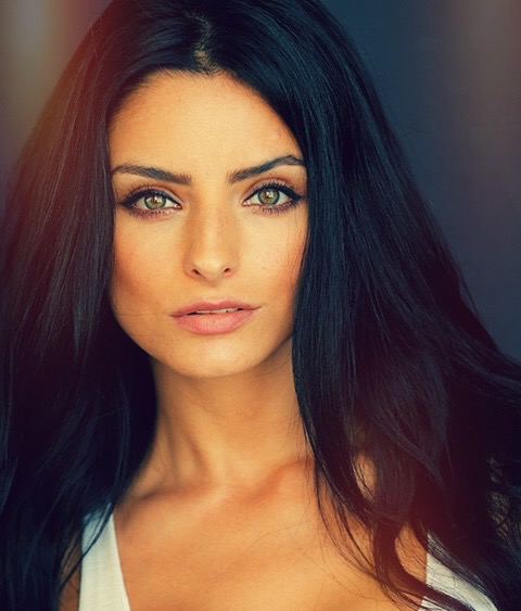 Aislinn Derbez