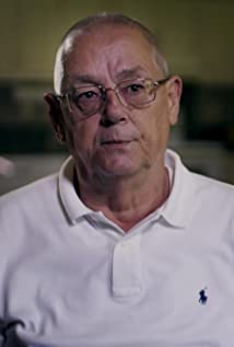 Dennis Surrett