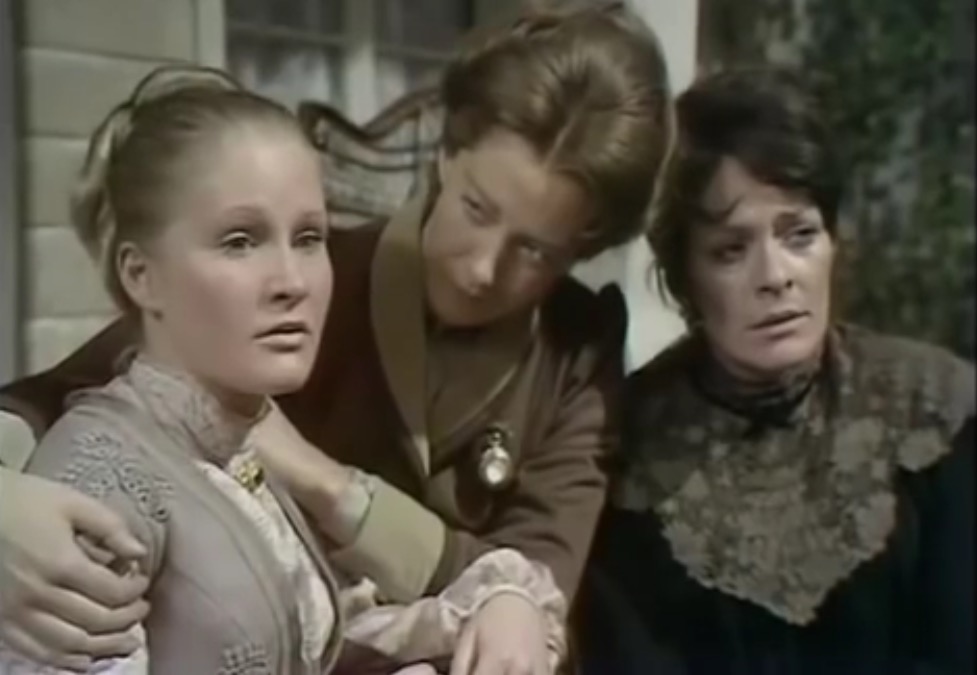 Janet Suzman