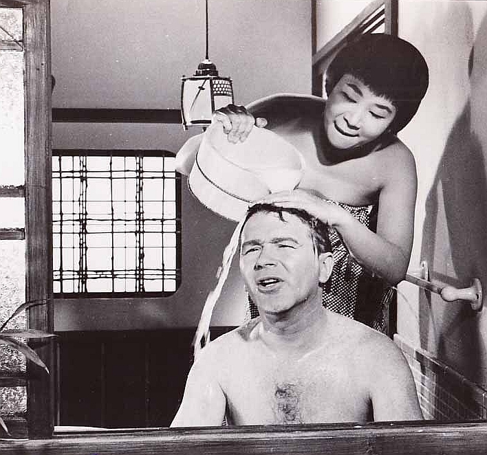 Miyoshi Umeki