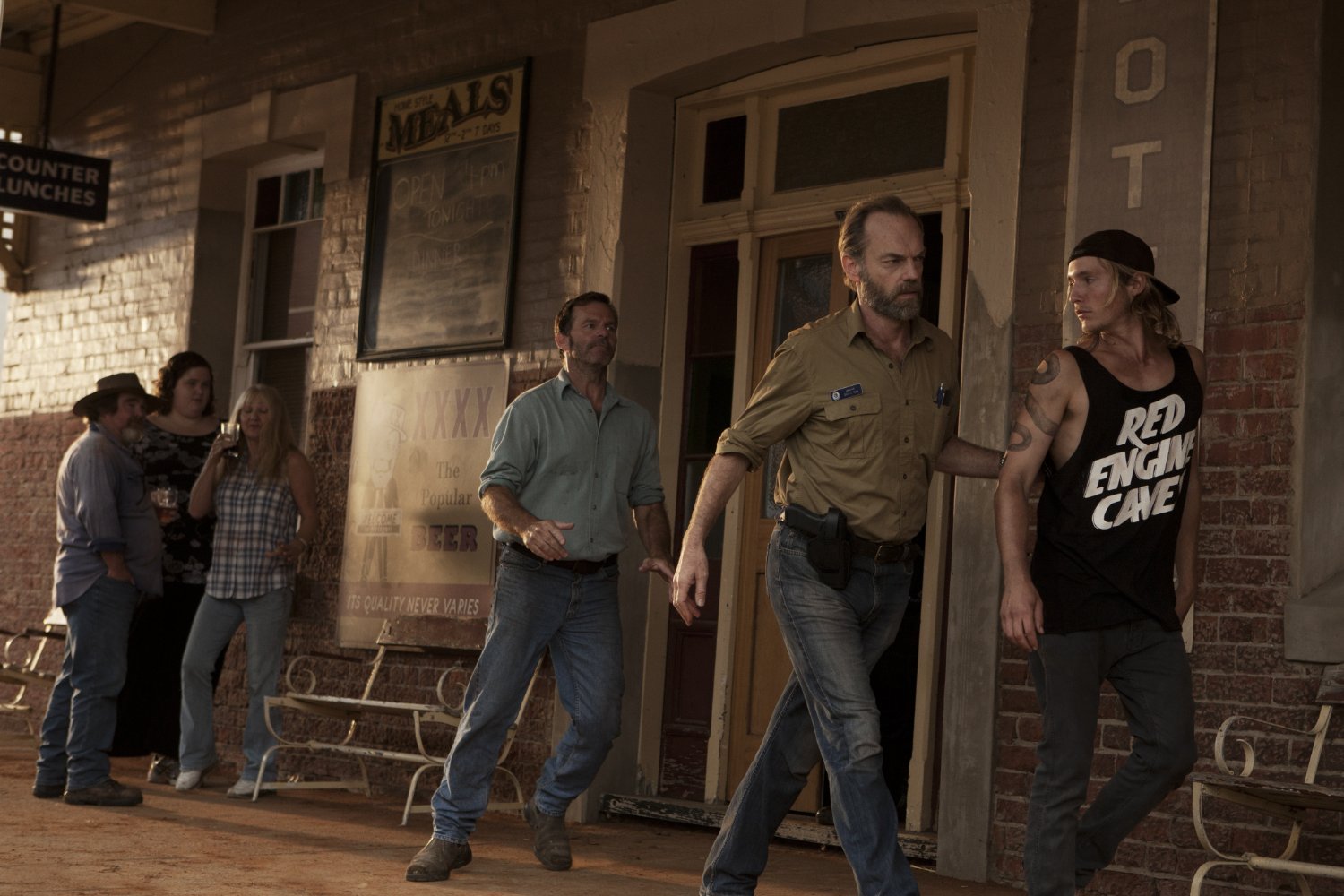 Hugo Weaving