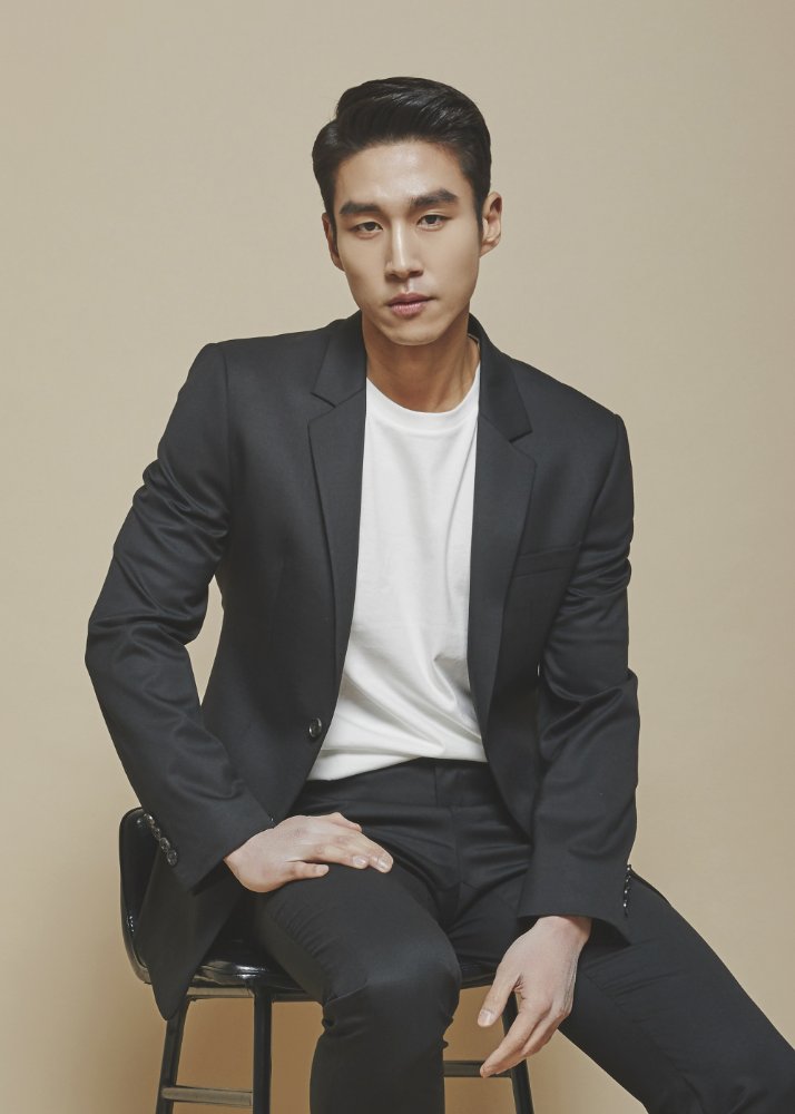 Won Hee Lee