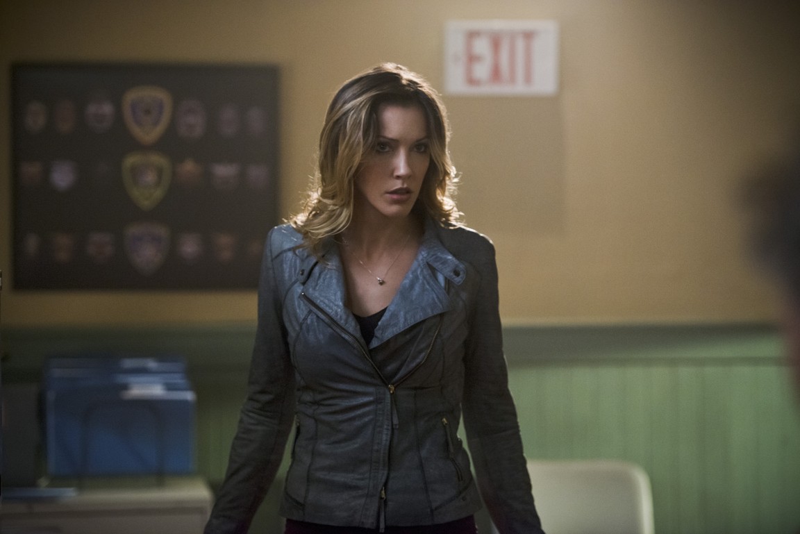 Arrow - Season 3 Episode 16: The Offer