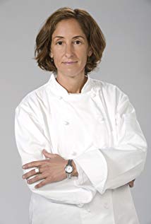 Suzanne Tracht