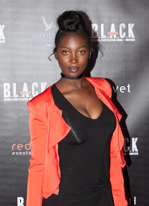 Mouna Traoré