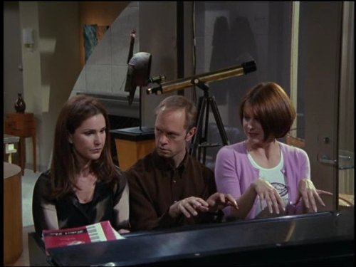 Daphne Moon Crane