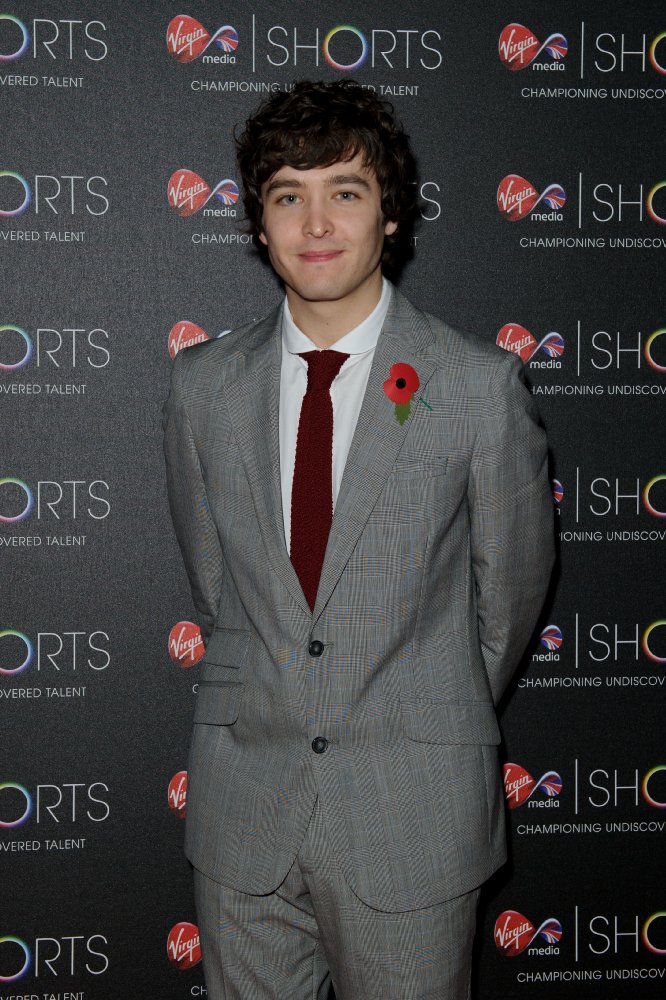 Alexander Vlahos