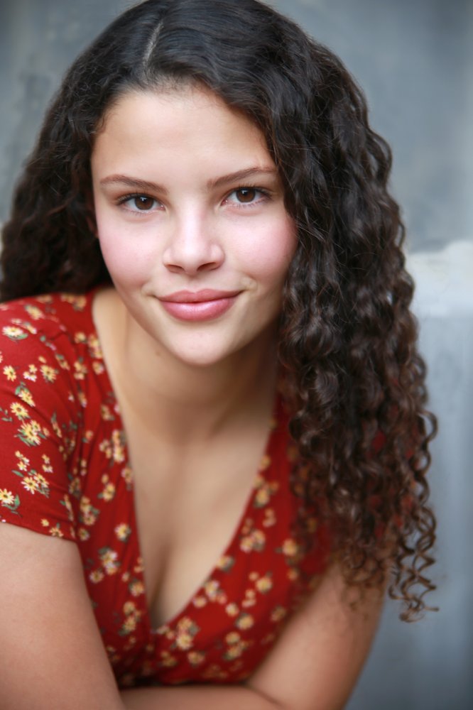 Josie Nivar