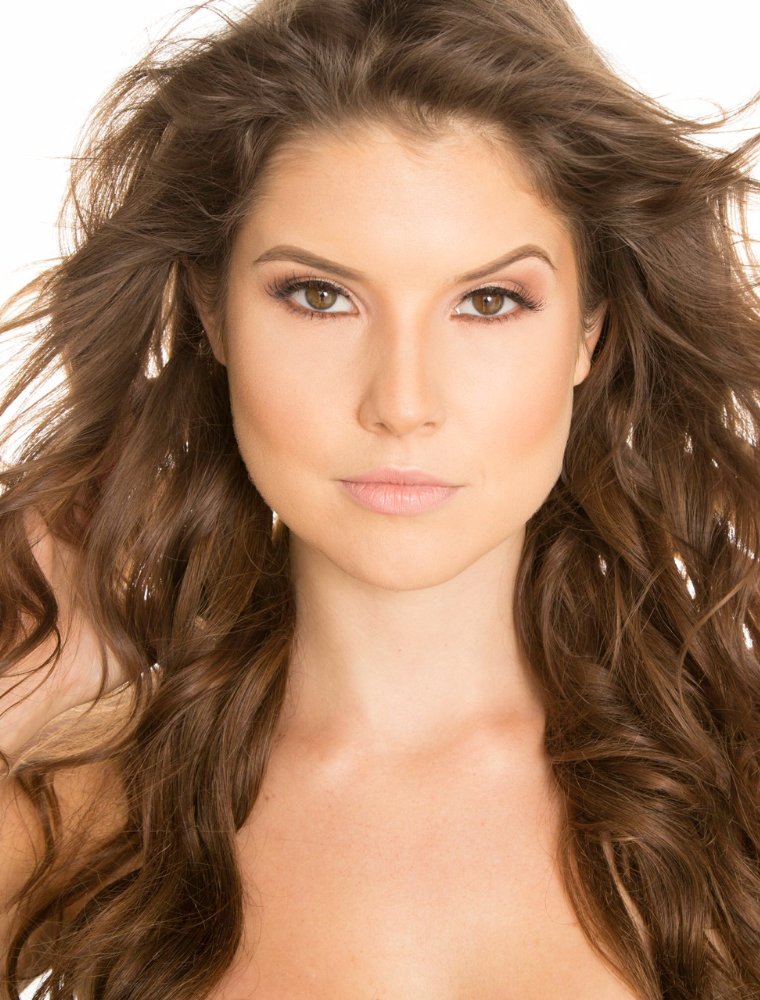 Amanda Cerny