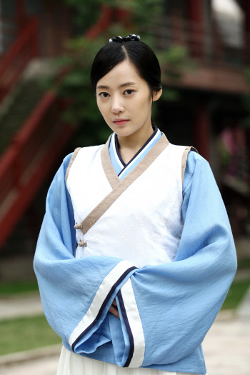 Ah Jung Yoon